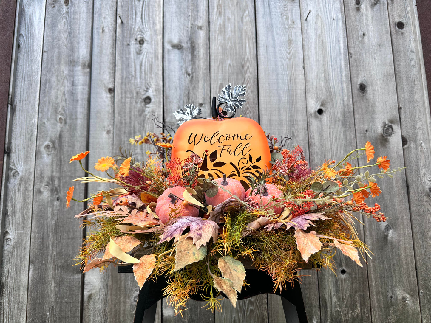 WELCOME FALL CENTERPIECE