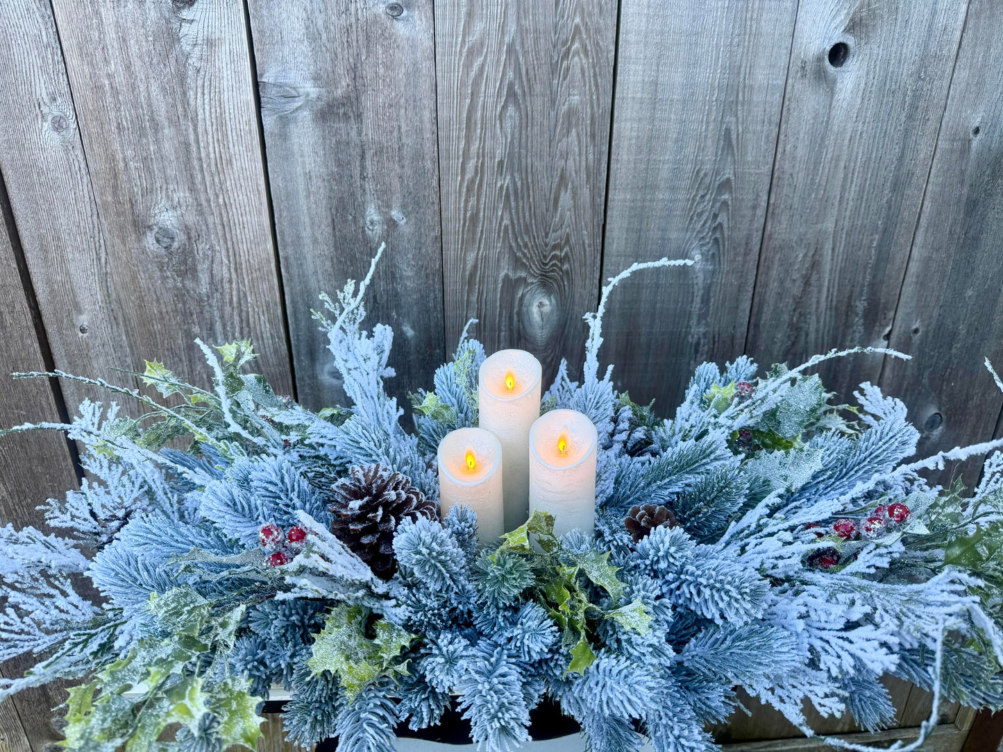 WINTER WONDERLAND CENTERPIECE WITH CANDLES