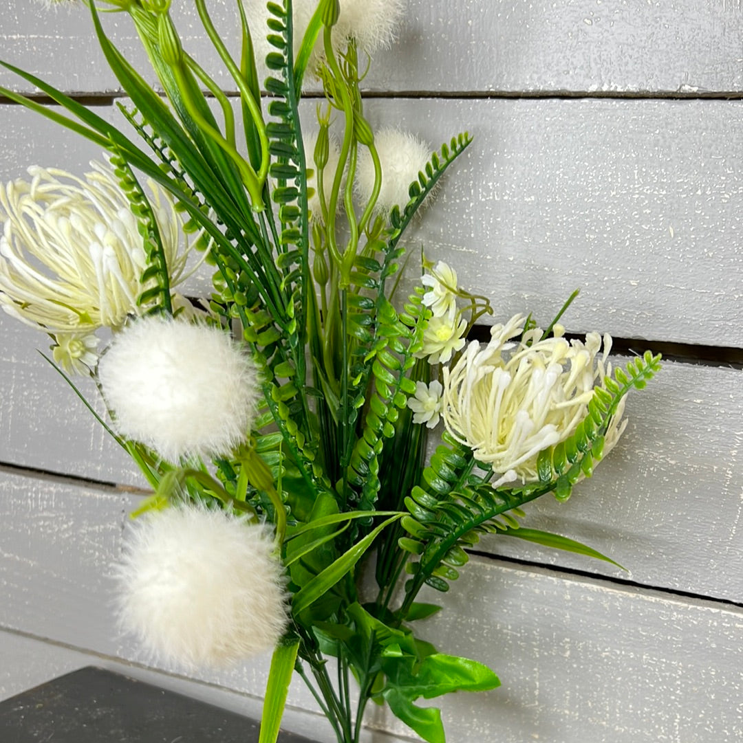 MIXED MUM POM BUSH 83360-WT