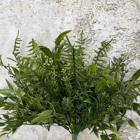 Plastic Mix Greenery Bush   13292BU9