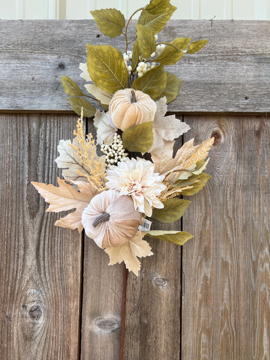 PUMPKIN DAHLIA BERRY   85295