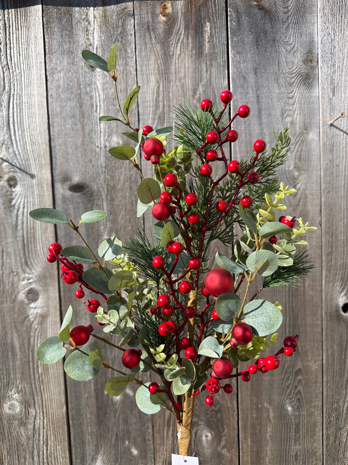 32 IN PINE EUCALYPTUS BERRY   65761