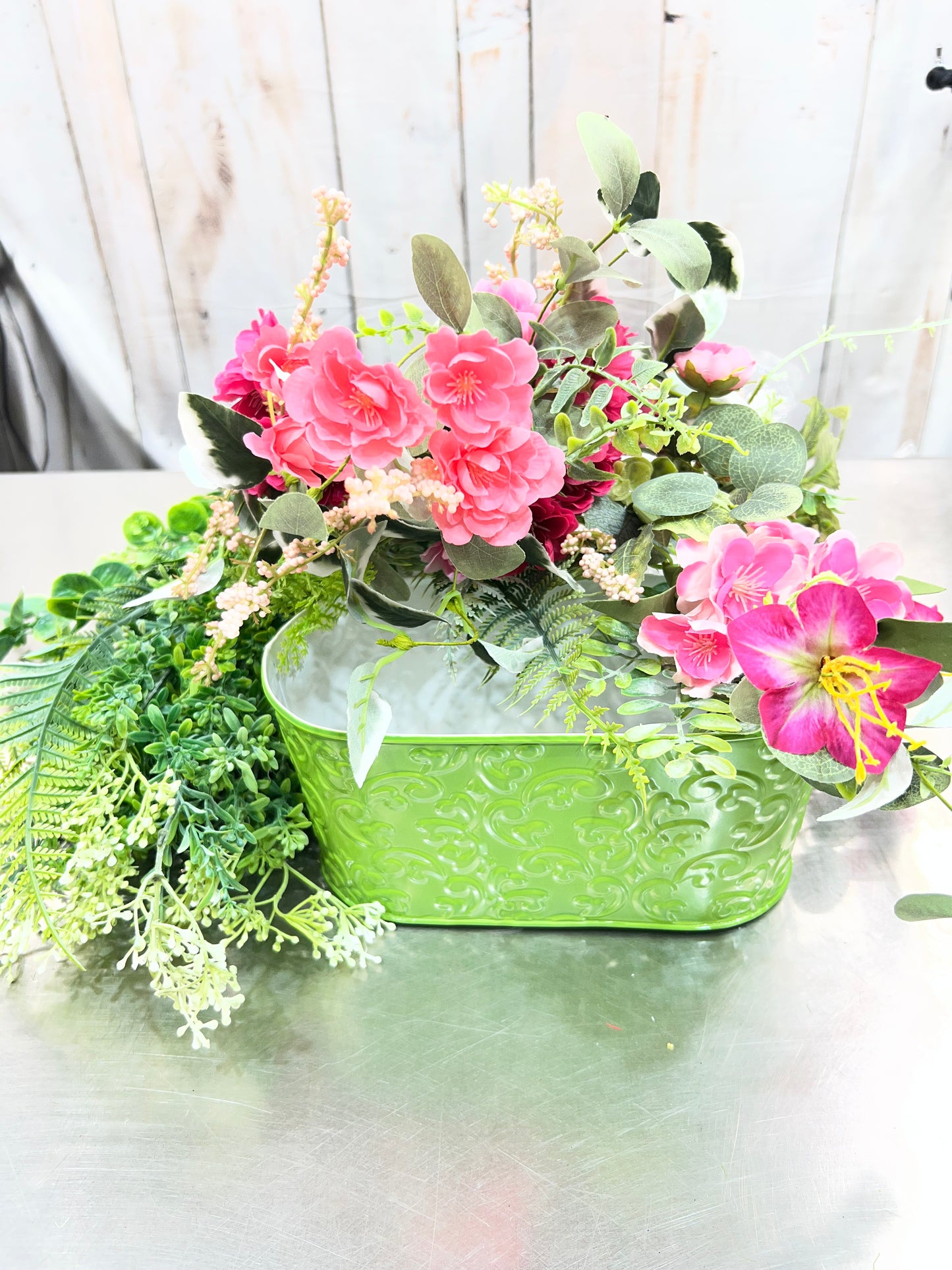 PINK AND GREEN CENTERPIECE KIT