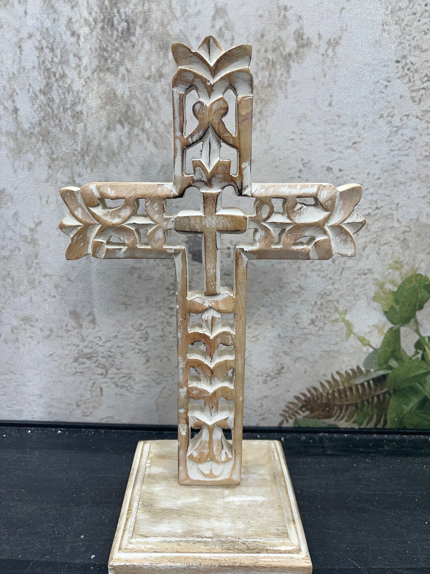 WOOD TABLE TOP CROSS  C29125