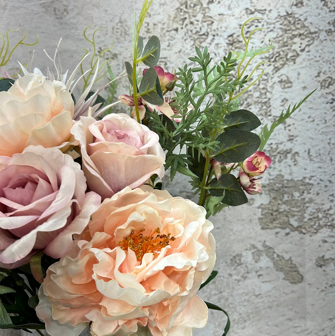 Peony/Rose/Spirea Bush Bouquet    FB189622