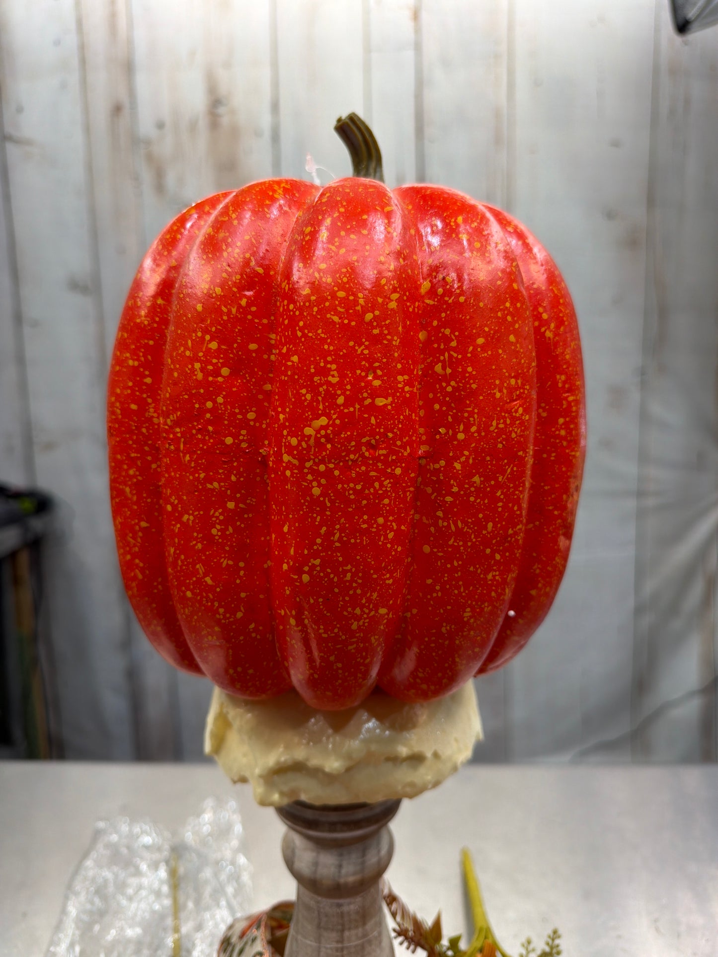 BRIGHT PUMPKIN CANDLESTICK KIT
