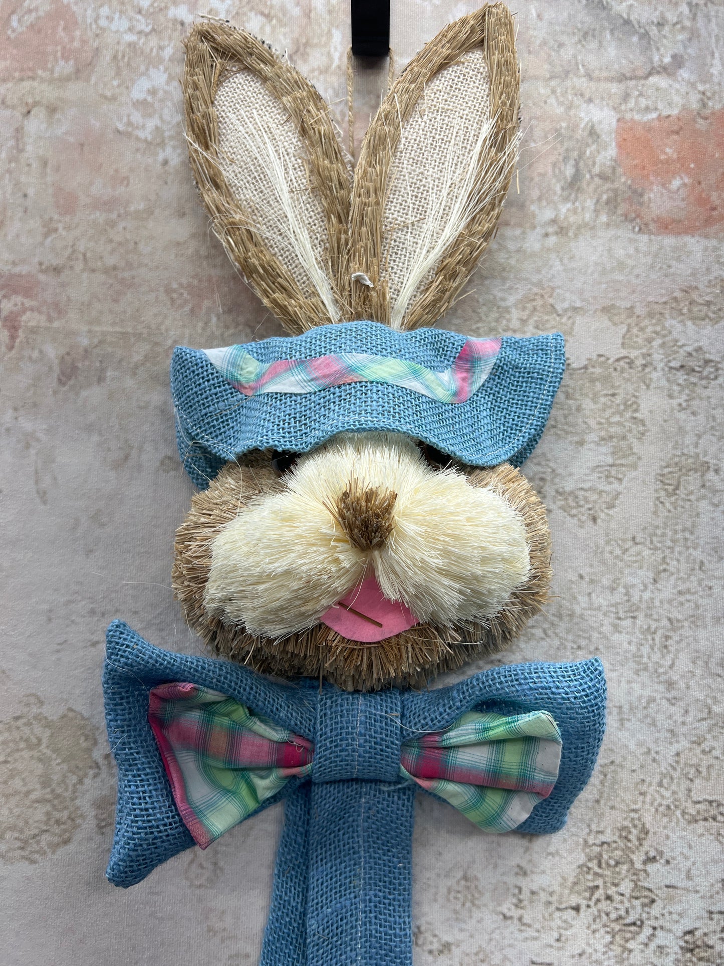 BURLAP AND FABRIC HANGING BUNNY HEAD   9741200