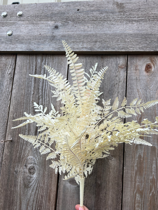 MIXED FERN BUSH    85368-UV-WT