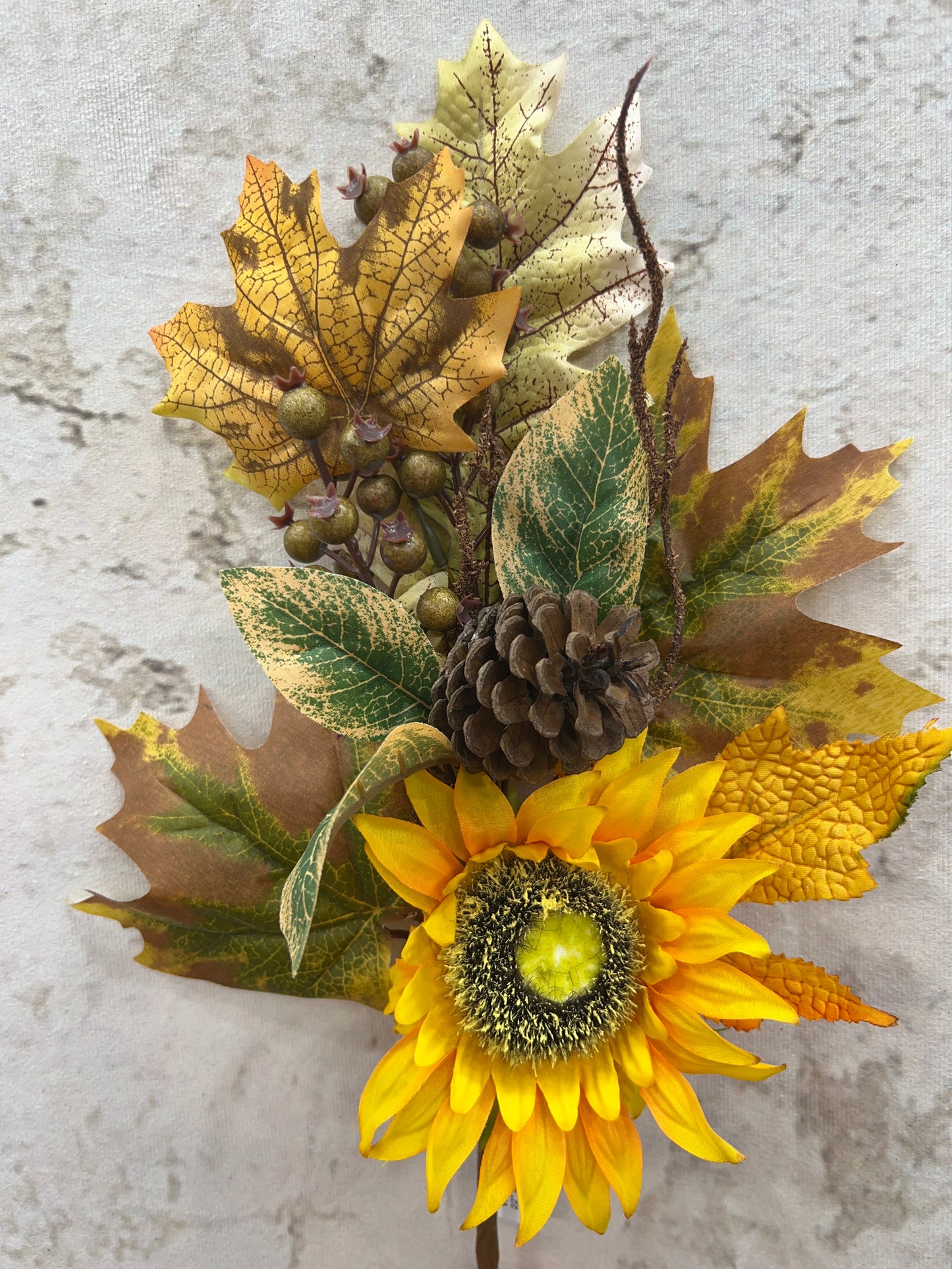 SUNFLOWER SPRAY W/ MAPLE, BERRY, PINE CONE, LEAVES - YELLOW  WF568