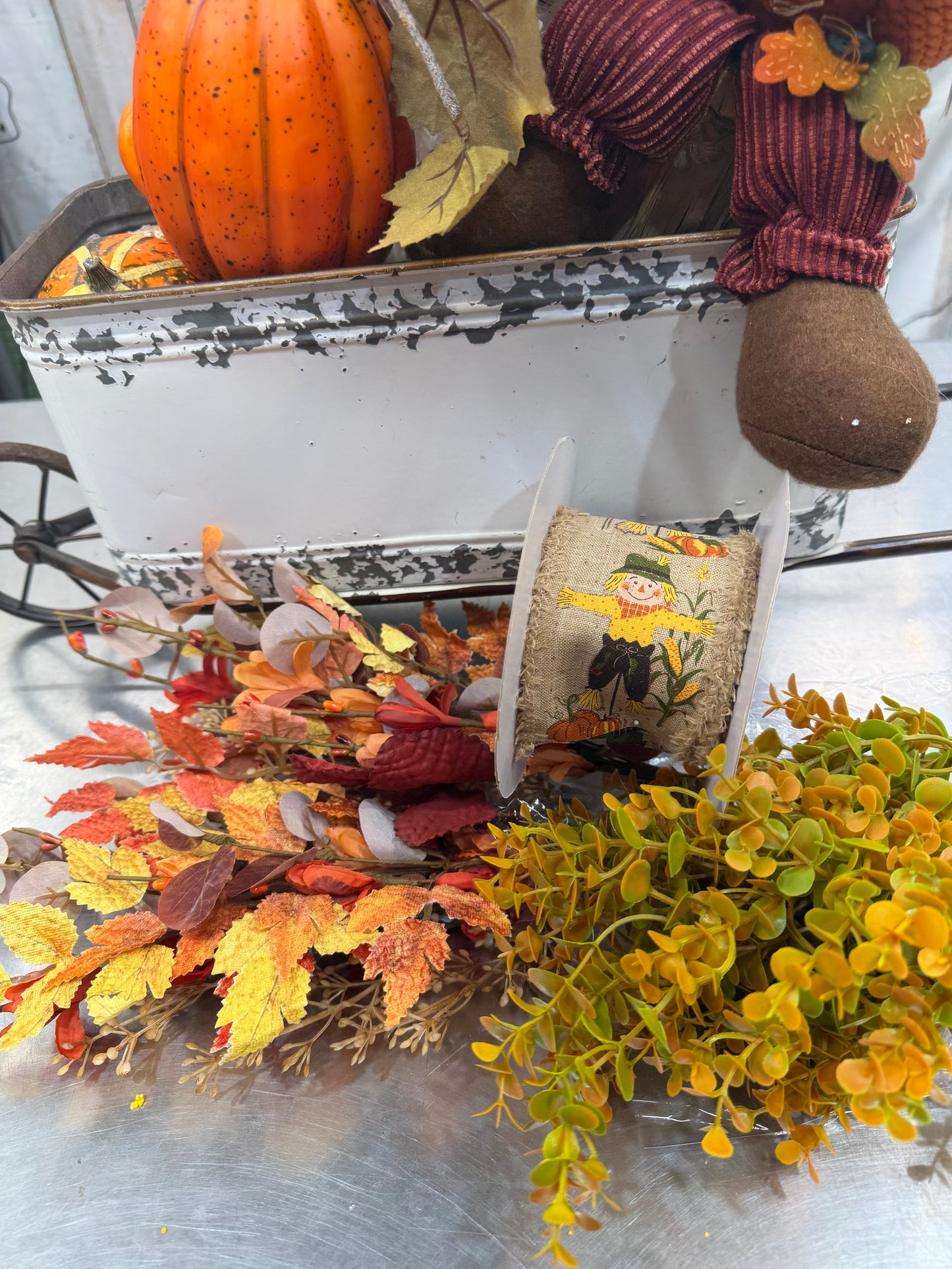 SCARECROW IN WHEELBARROW KIT