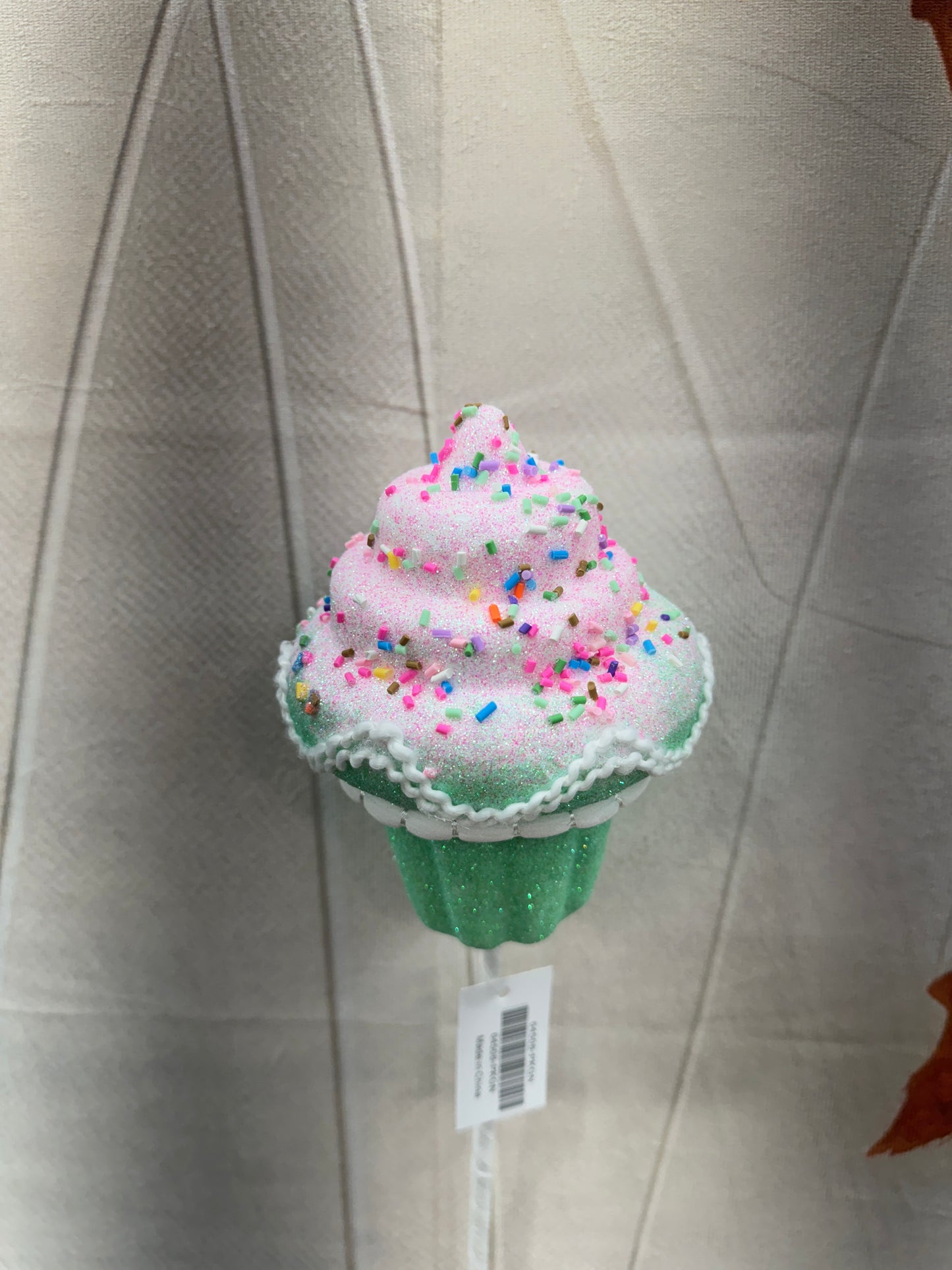 CUPCAKE PICK   64508-PKGN