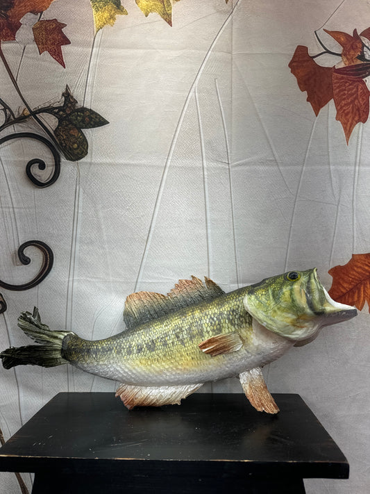 LARGEMOUTH BASS   MK2087