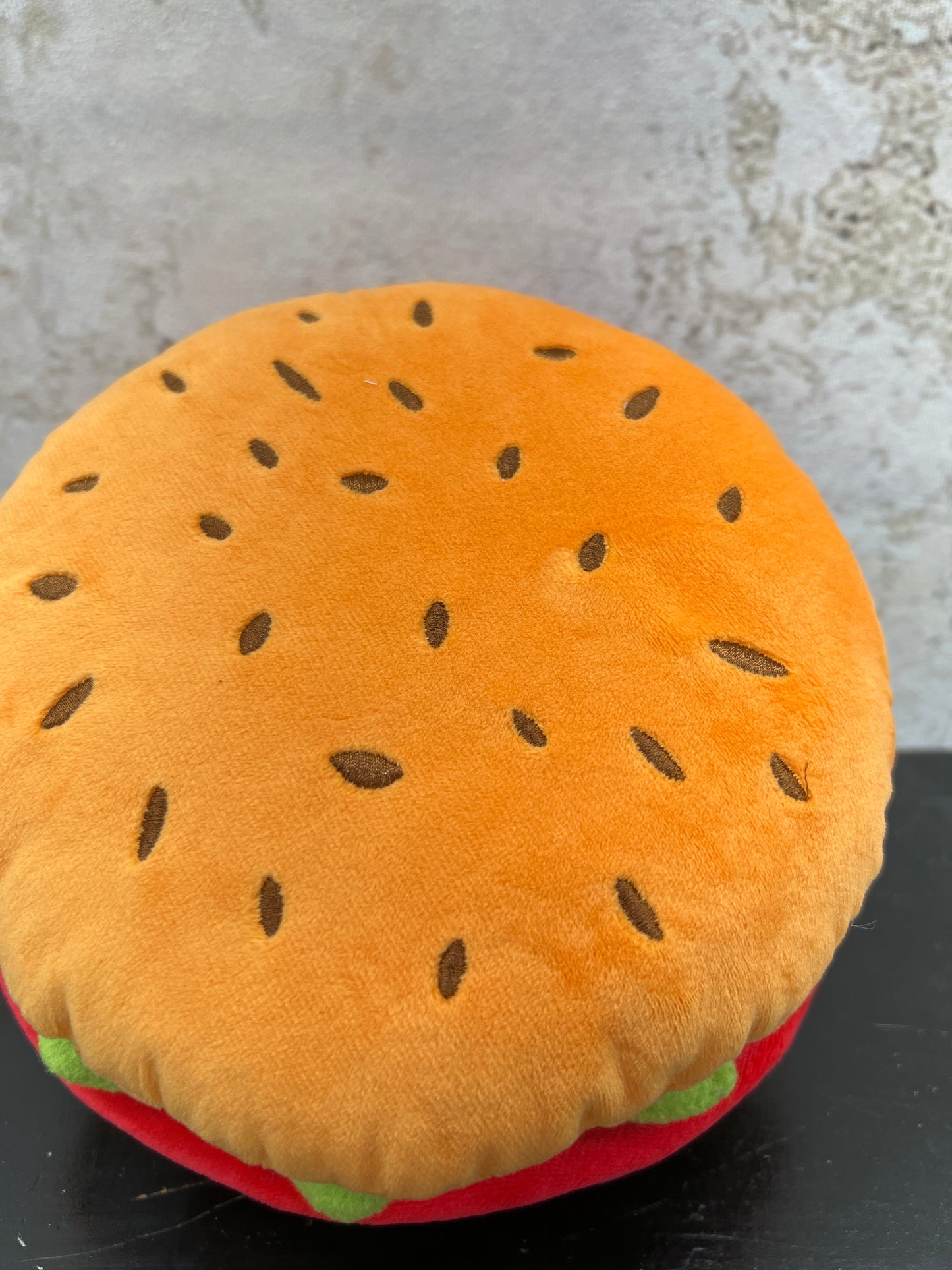 Plush Burger H5xDIA8       63696