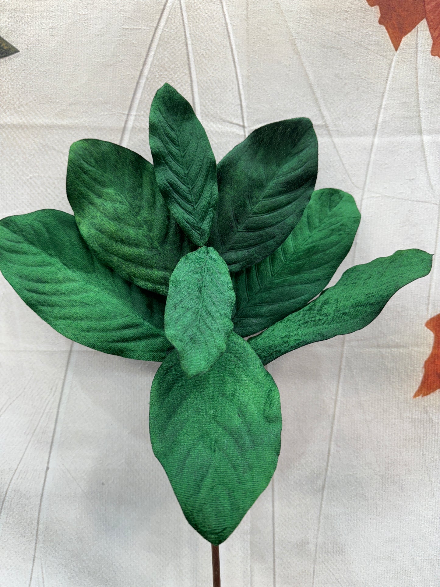 VELVET MAGNOLIA LEAF SPRAY   XS230412