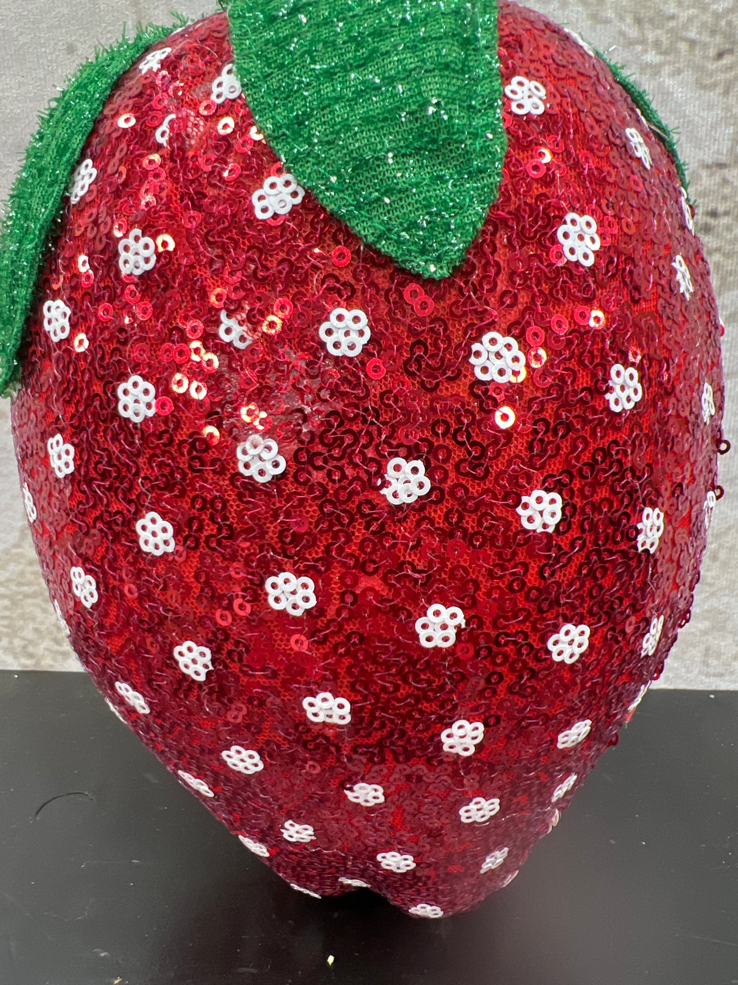 Sequin Strawberry H11xDIA5.5             63724RDWT