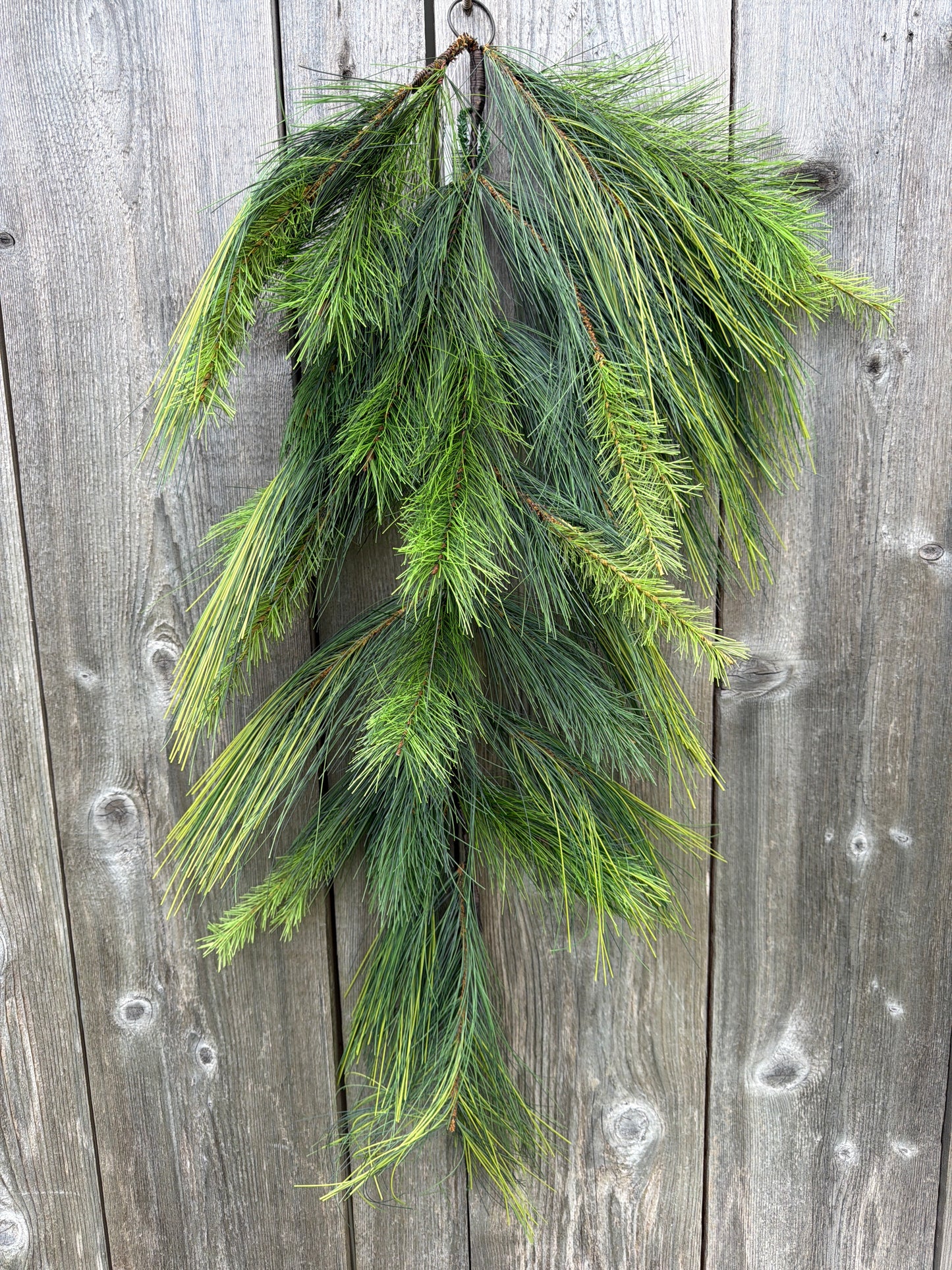 PVC LONG NEEDLE PINE DROP   39413
