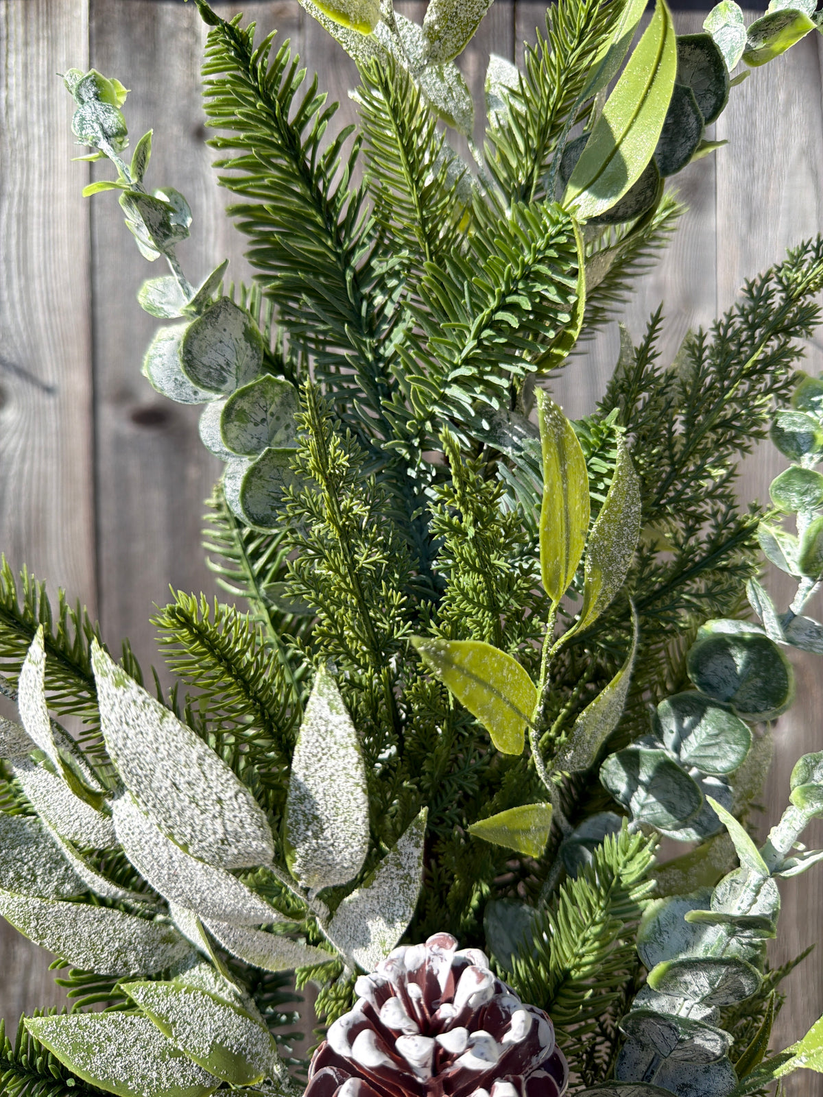 34 IN PLASTIC LVS PINE PINECONE   85769