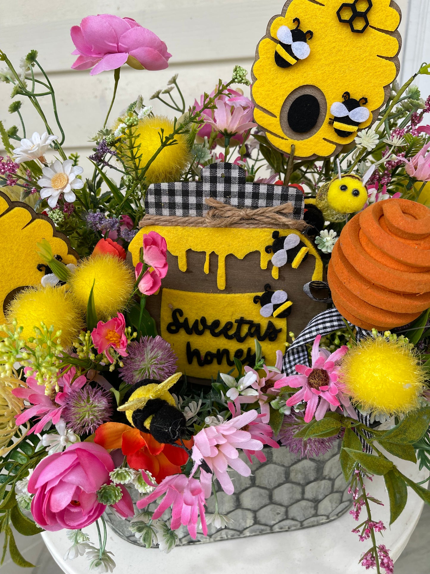 Honeybee centerpiece