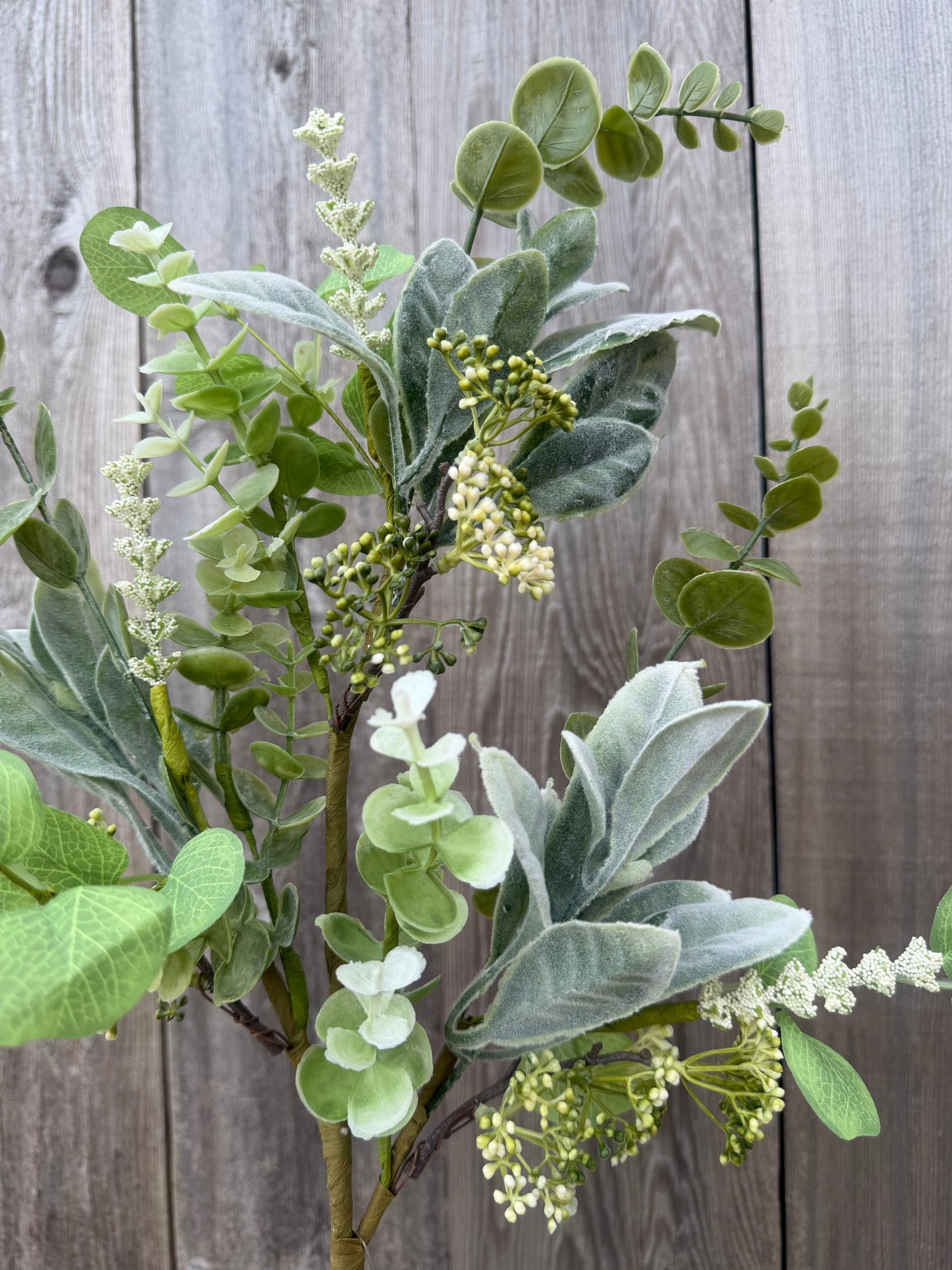 Lambs Ear/ Eucalyptus/Berry Spray   FG6818E9