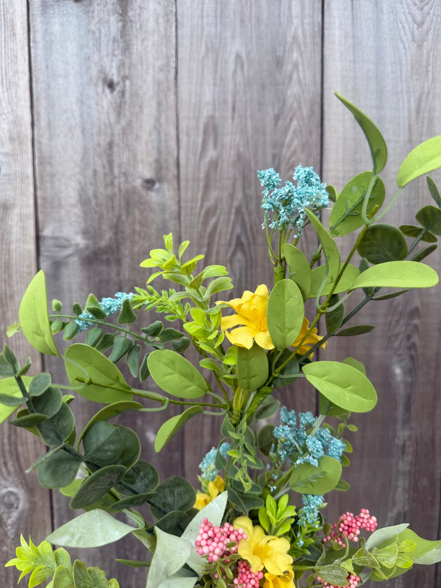 Flower/Bead/Spike/Boxwood Spray  FH8225E3