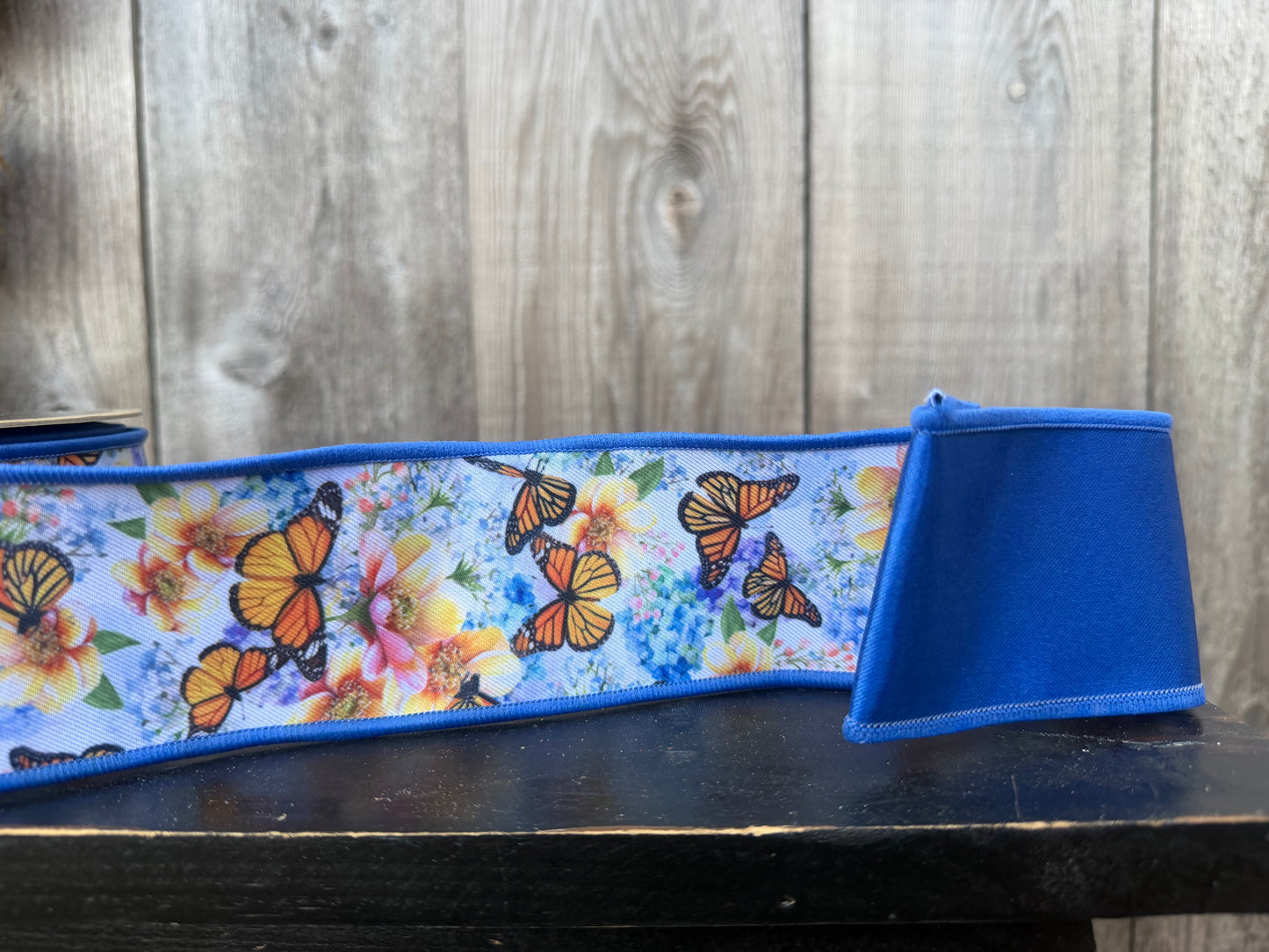 2.5" x 10yd Monarch Butterflies/Fused    LX1075