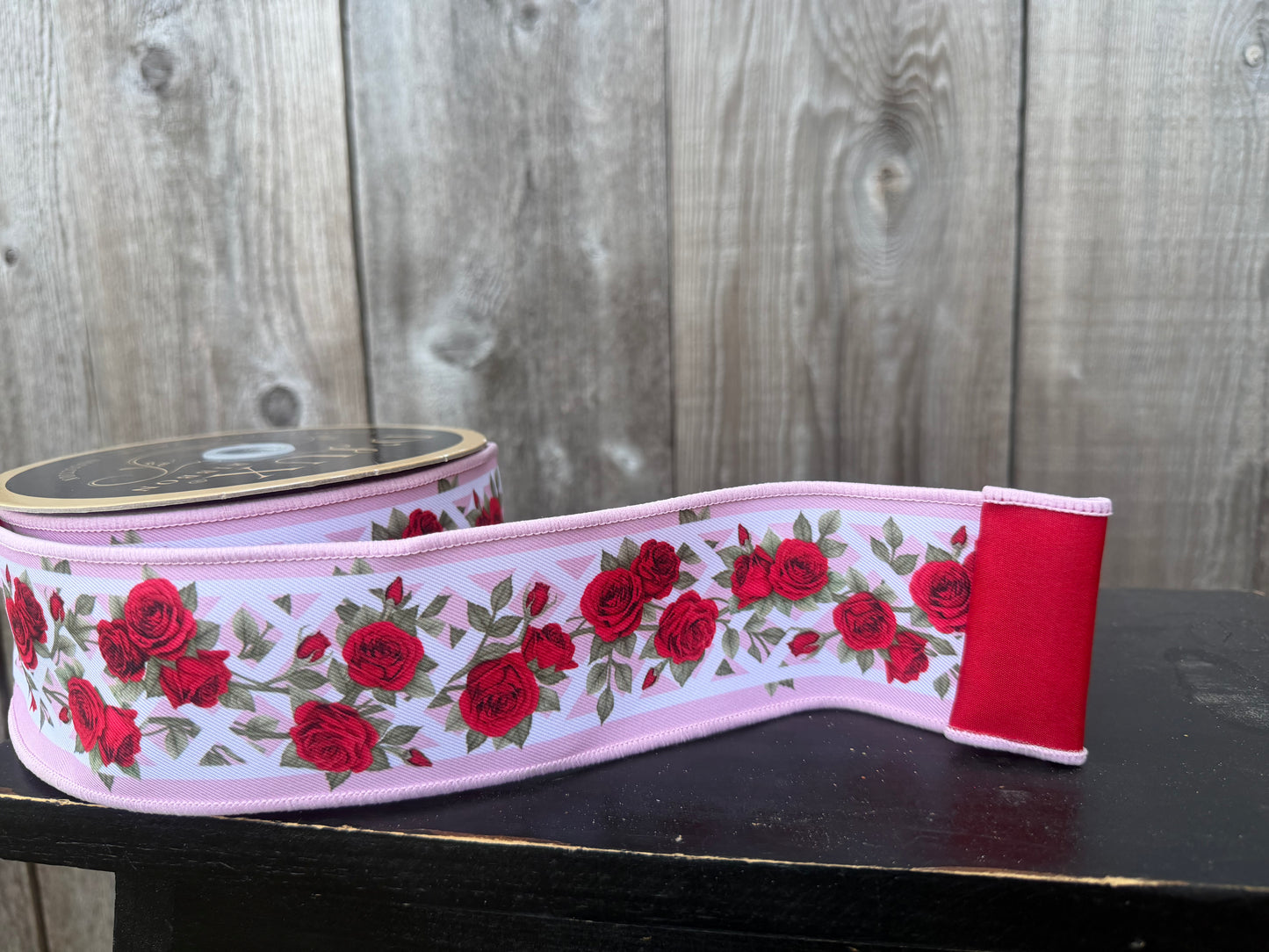 2.5" x 10yd Rose Trellis/Fused    LX100524