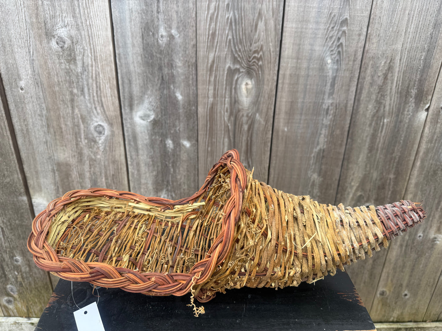 VINE CORNUCOPIA   39051