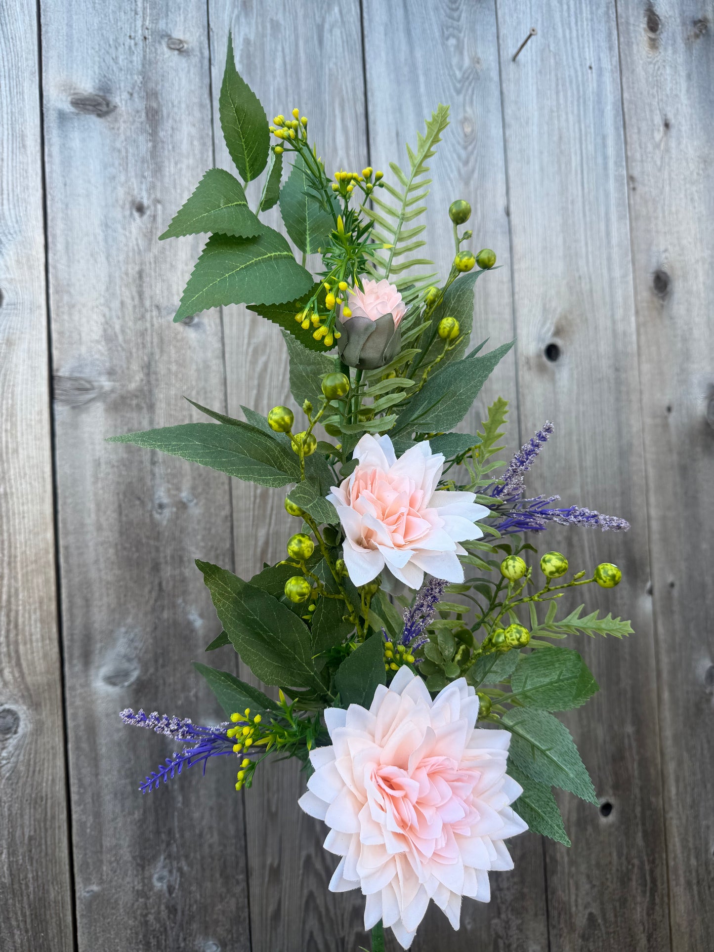 MIXED DAHLIA SPRAY          23177