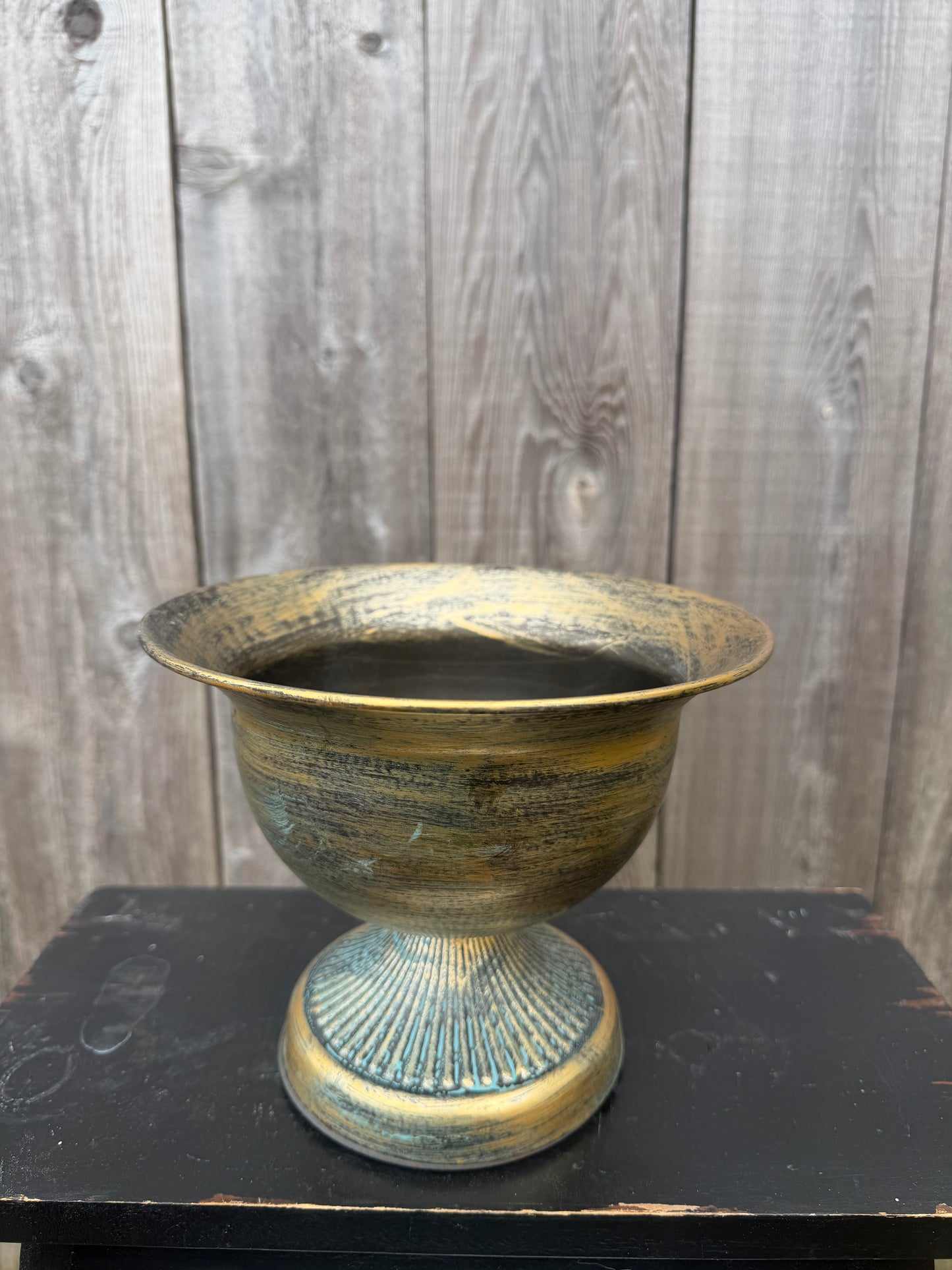 METAL URN GREEN/GOLD   8980GG