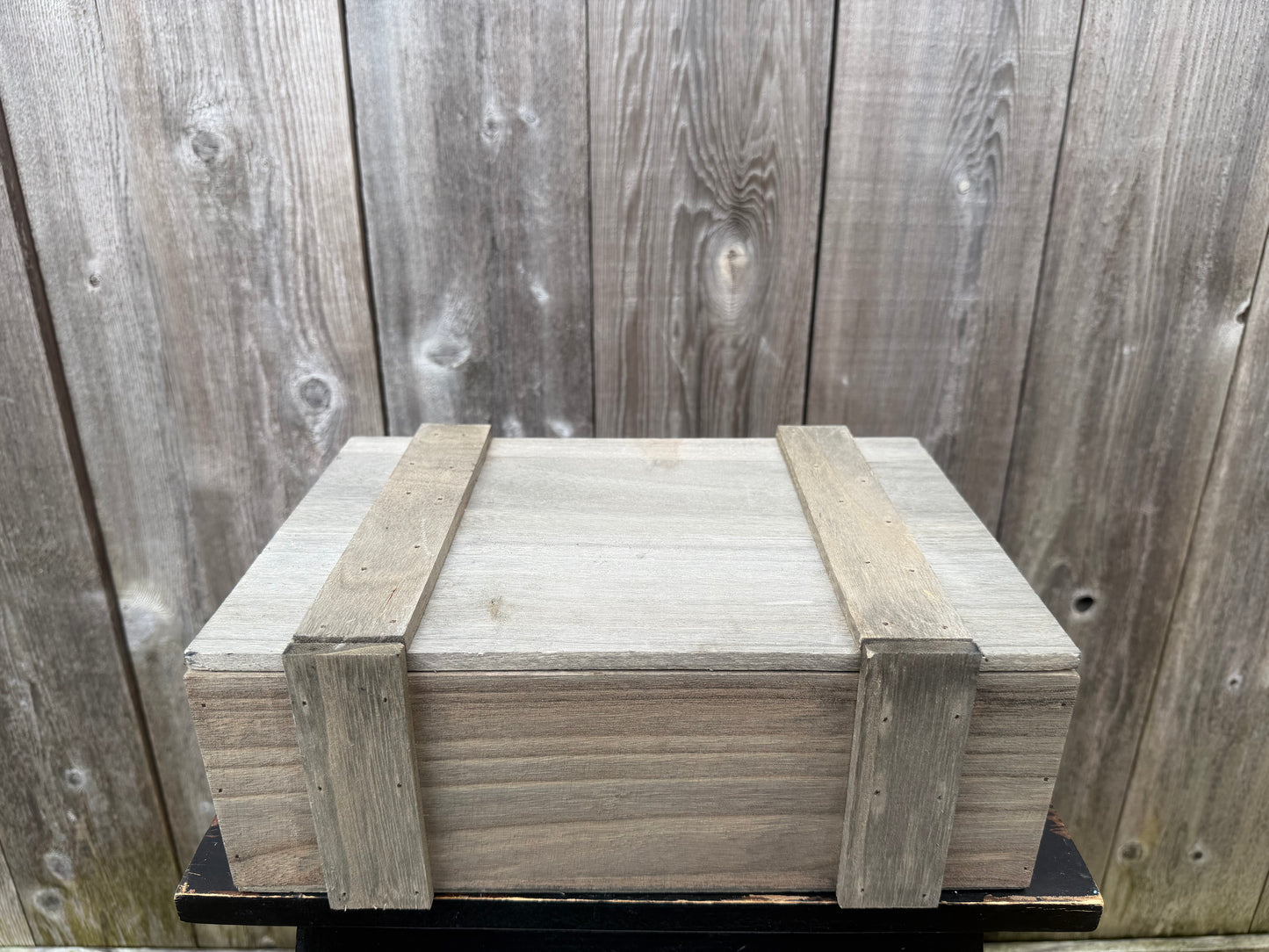 WOODEN CHEST BROWN   1370-BR
