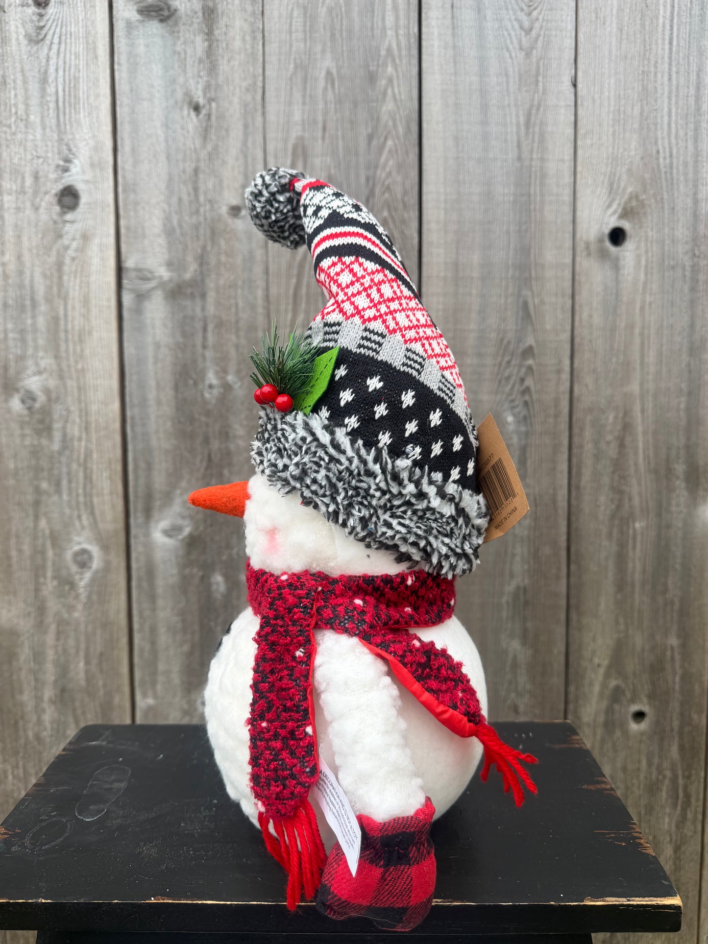 SUGAR SNOWMAN WITH SHOVEL   OSW236877-1