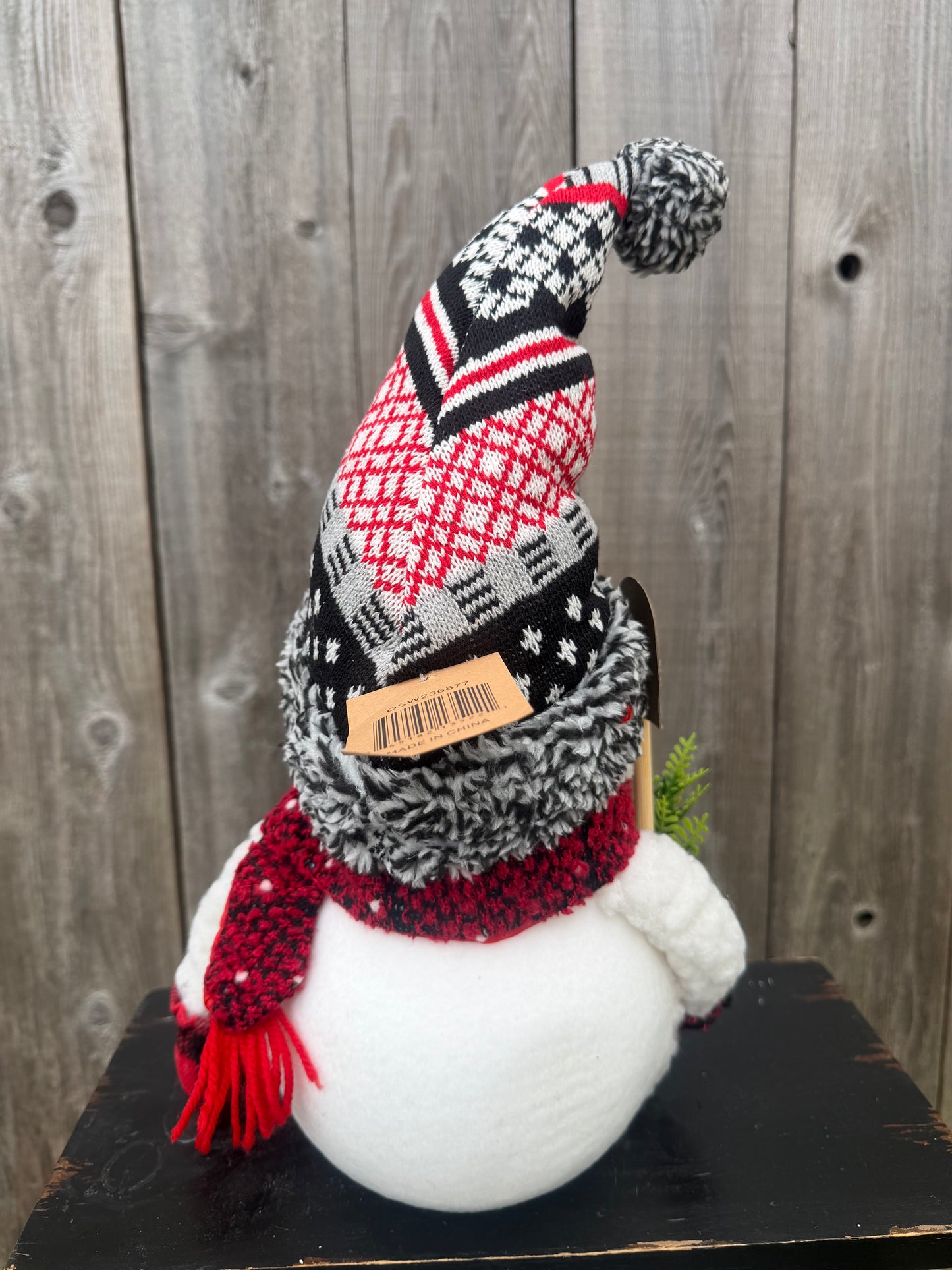 SUGAR SNOWMAN WITH SHOVEL   OSW236877-1