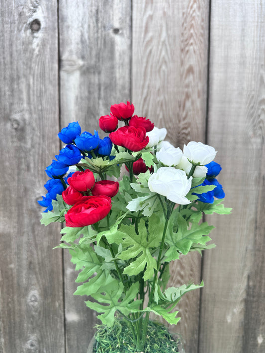 MINI RANUNCULUS BUSH   84055-RDWTBL