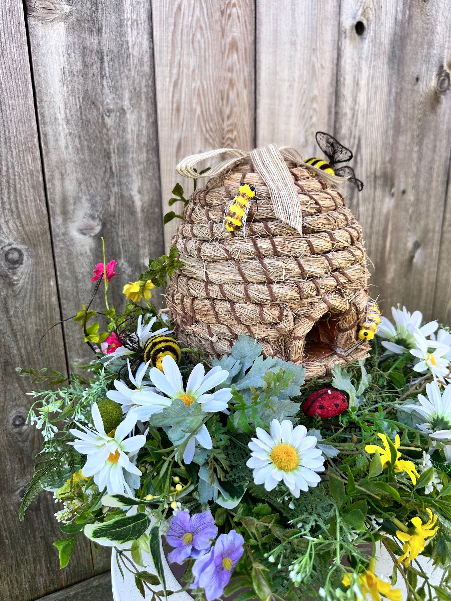 Bee hive centerpiece