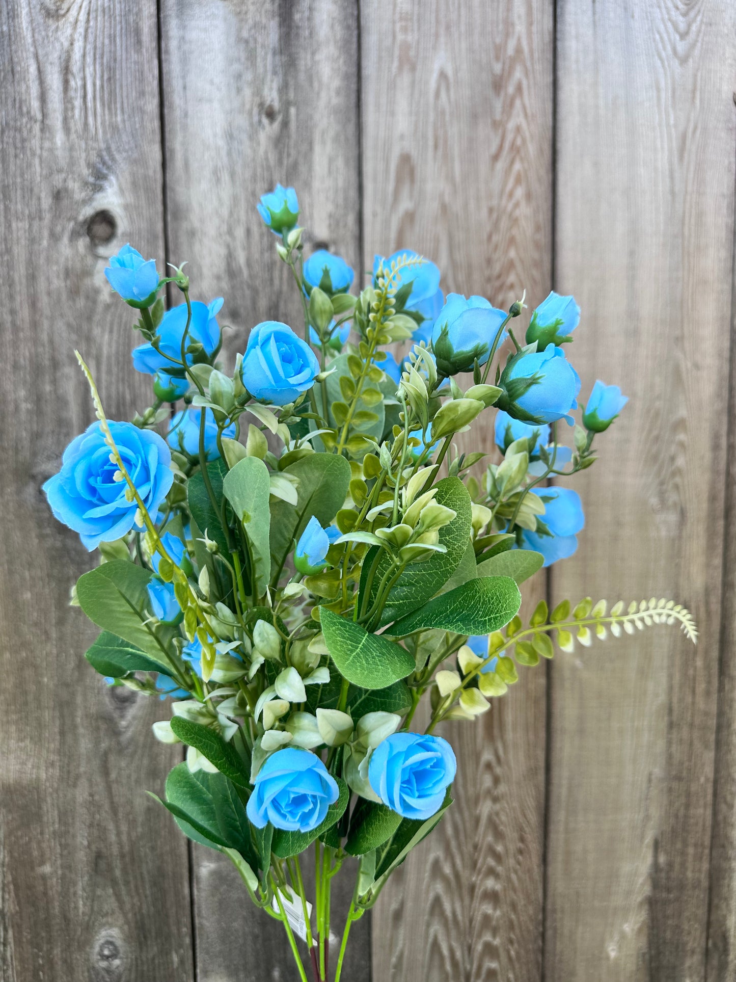 ROSE BUSH LT.BLUE    37246