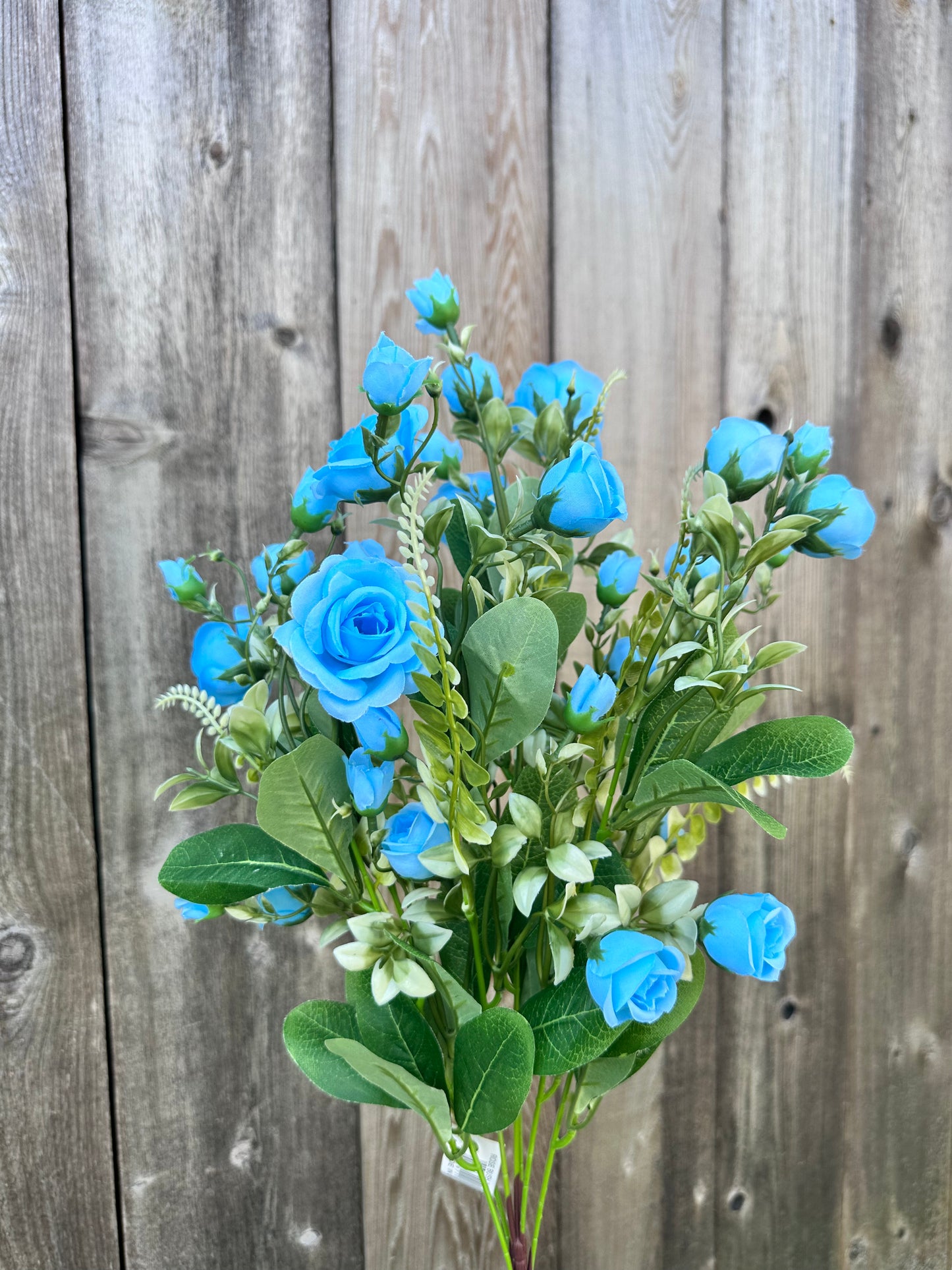 ROSE BUSH LT.BLUE    37246
