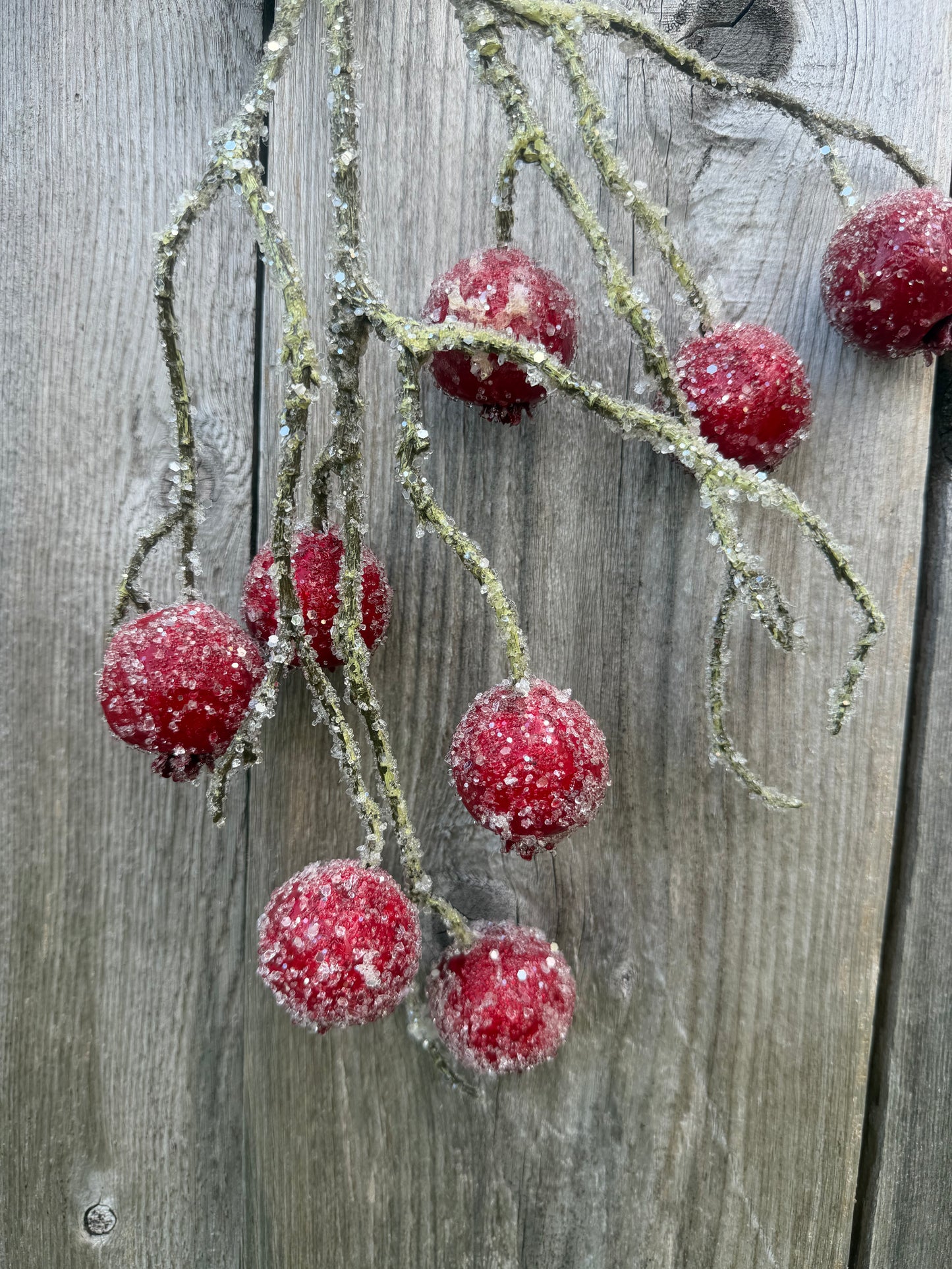 39" SPARKLING BAUBLE BERRY SPRAY   XDL5030