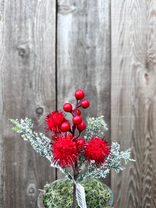 SNOW CEDAR RED BALL/RED BERRY PICK   CS5061