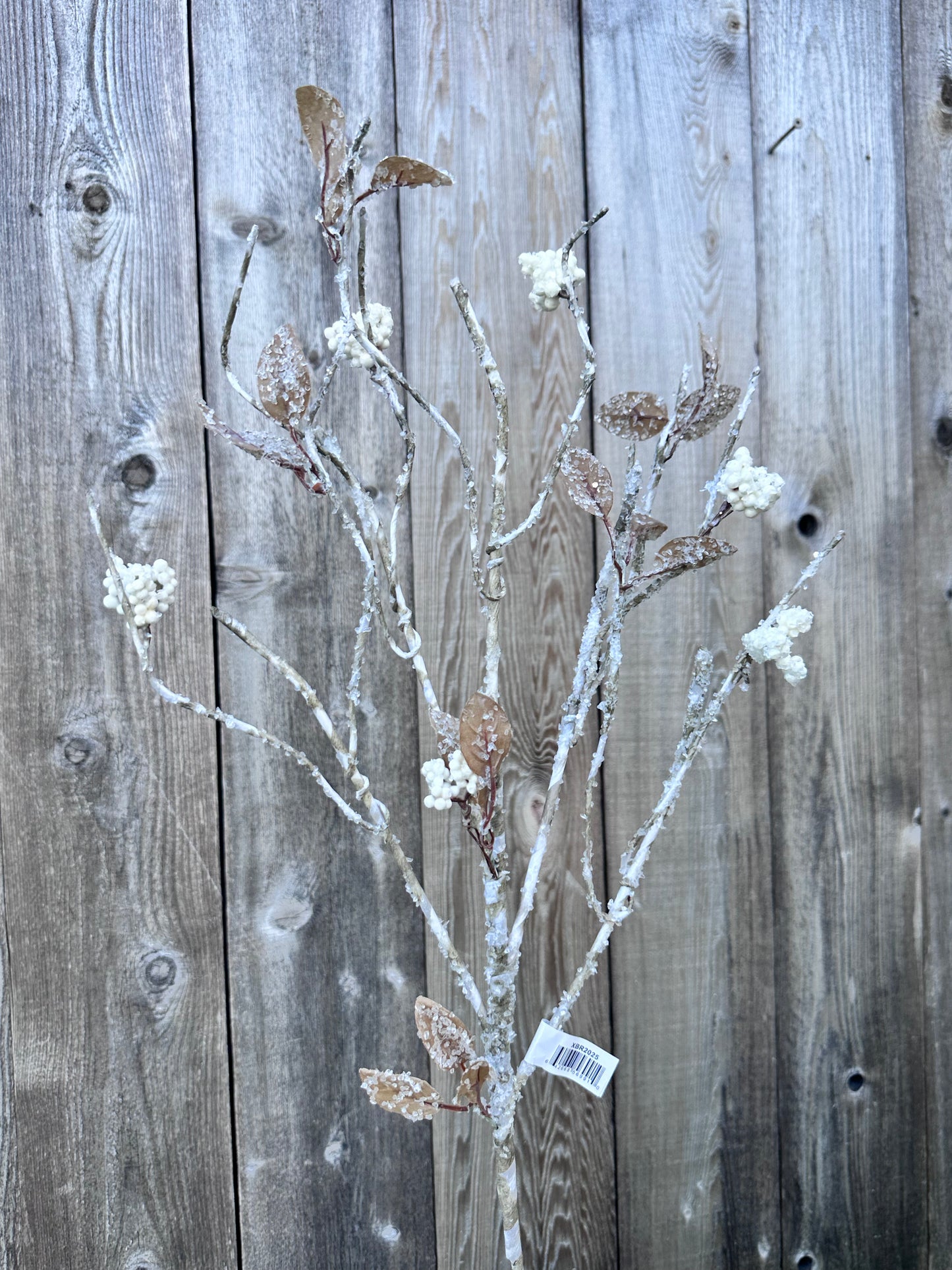 ICY BIRCH BERRY & LEAVES SPRAY  XBR2025