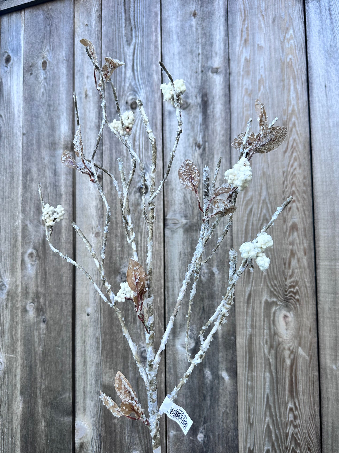ICY BIRCH BERRY & LEAVES SPRAY  XBR2025