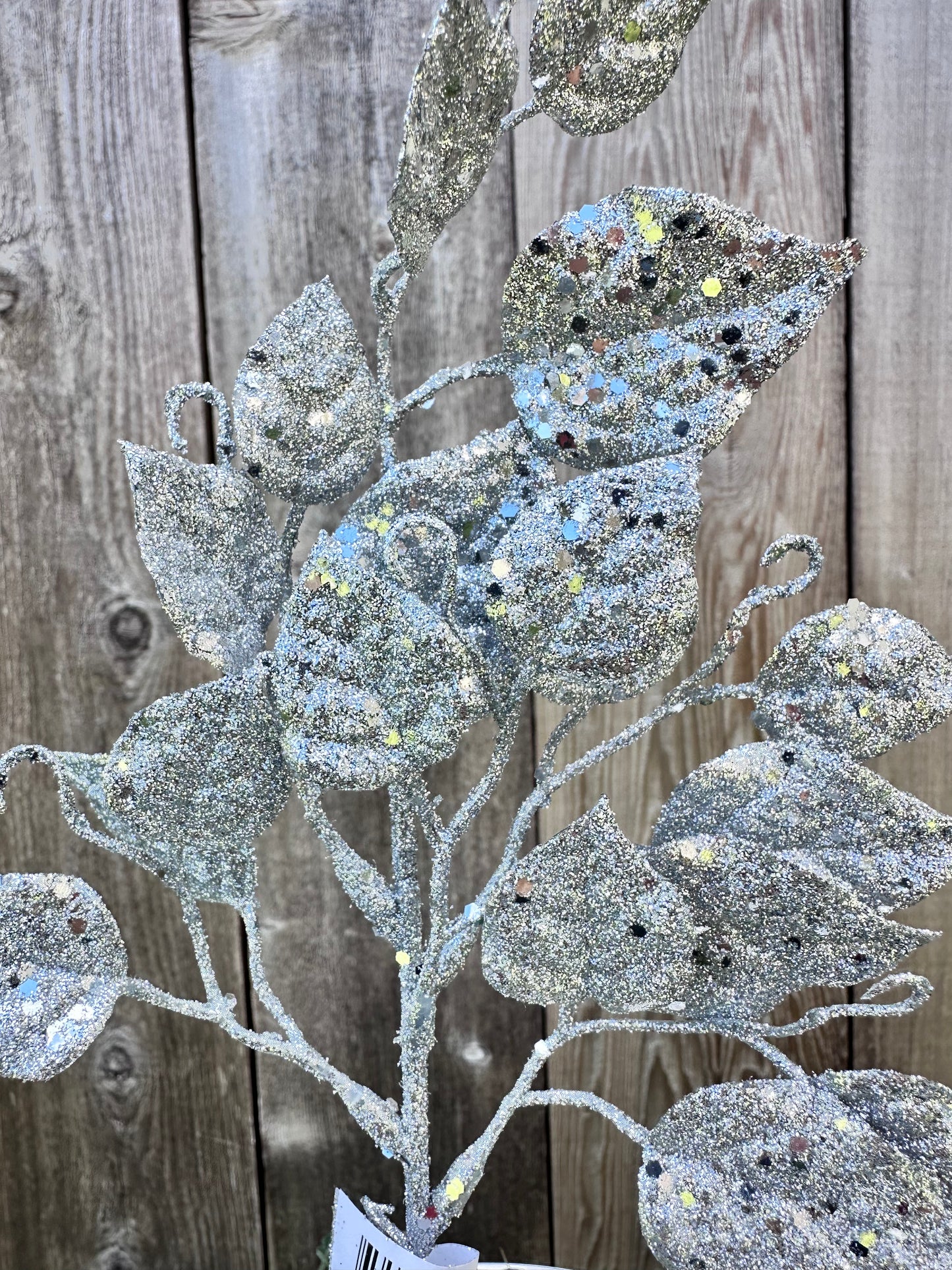 GLITTER LEAF PICK   XP55874-110