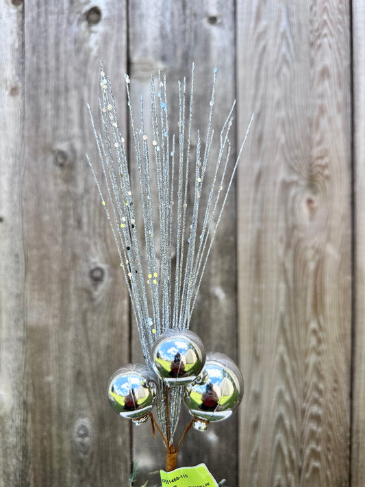 Christmas Ball Pick  XP551468-110