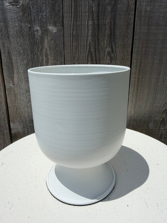 MODERN PLANTER WITH BASE WHITE   8512WH