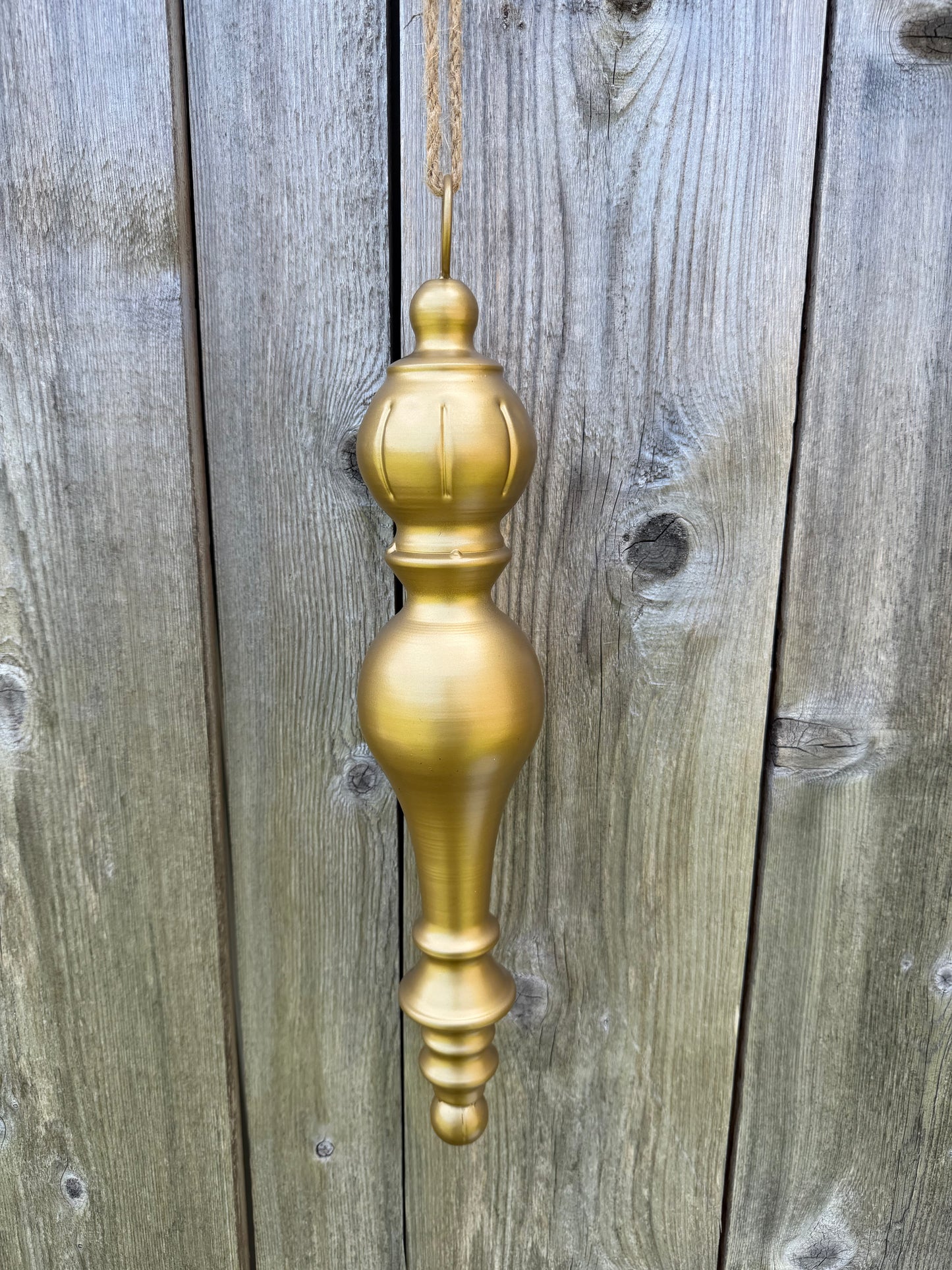 Christmas Finial   XN62324-058