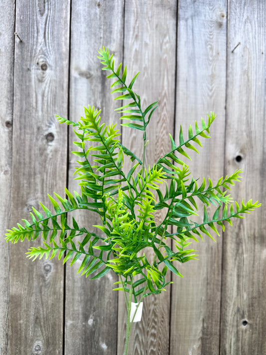 PLASTIC FERN SPRAY   83355-GN