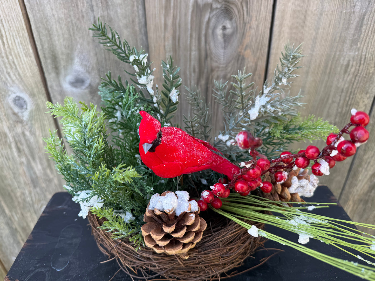 8" COZY CARDINAL CHRISTMAS NEST   MTX78135