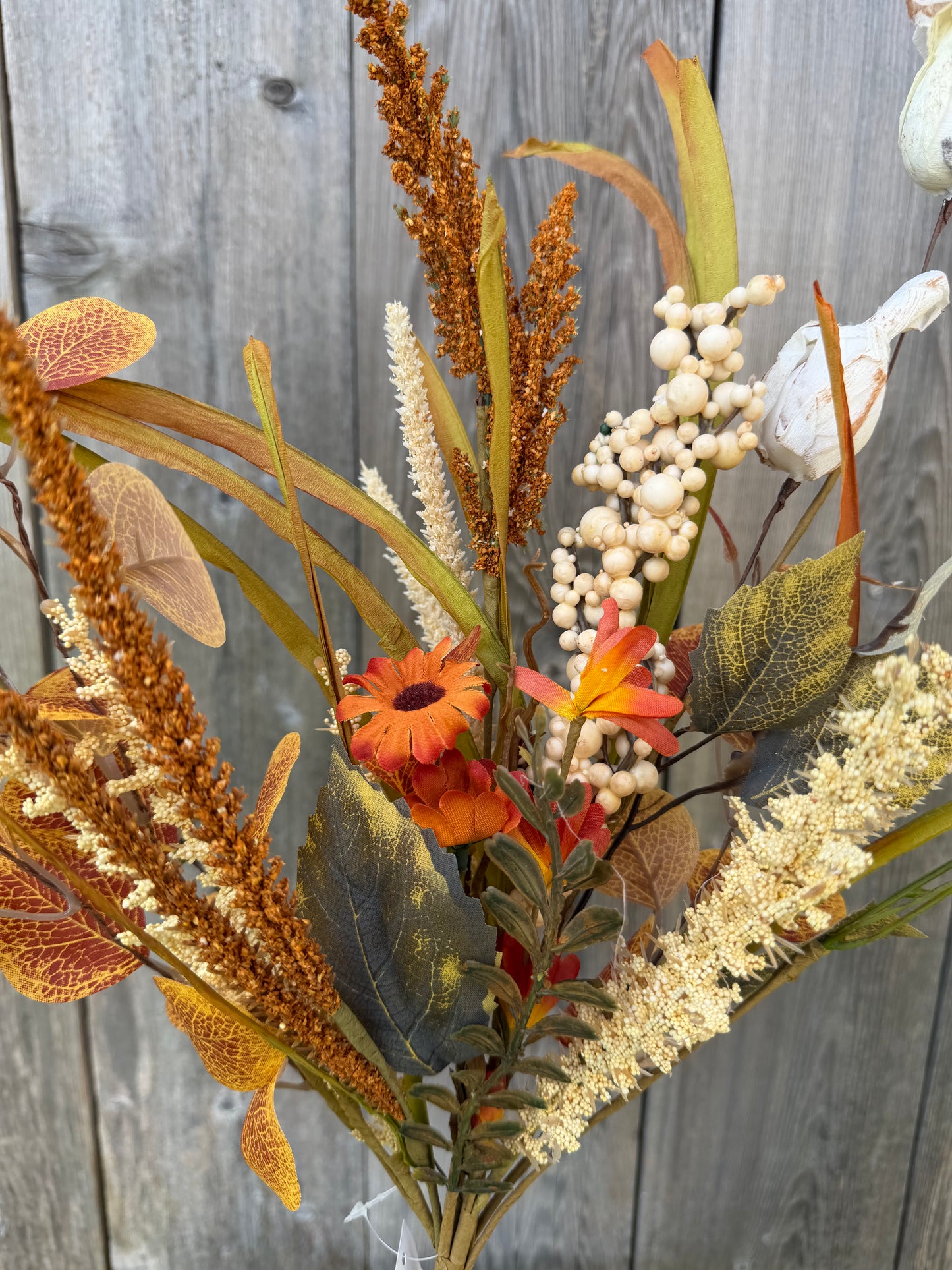 MIXED LEAF/DAISY/BERRY SPRAY    HA1833