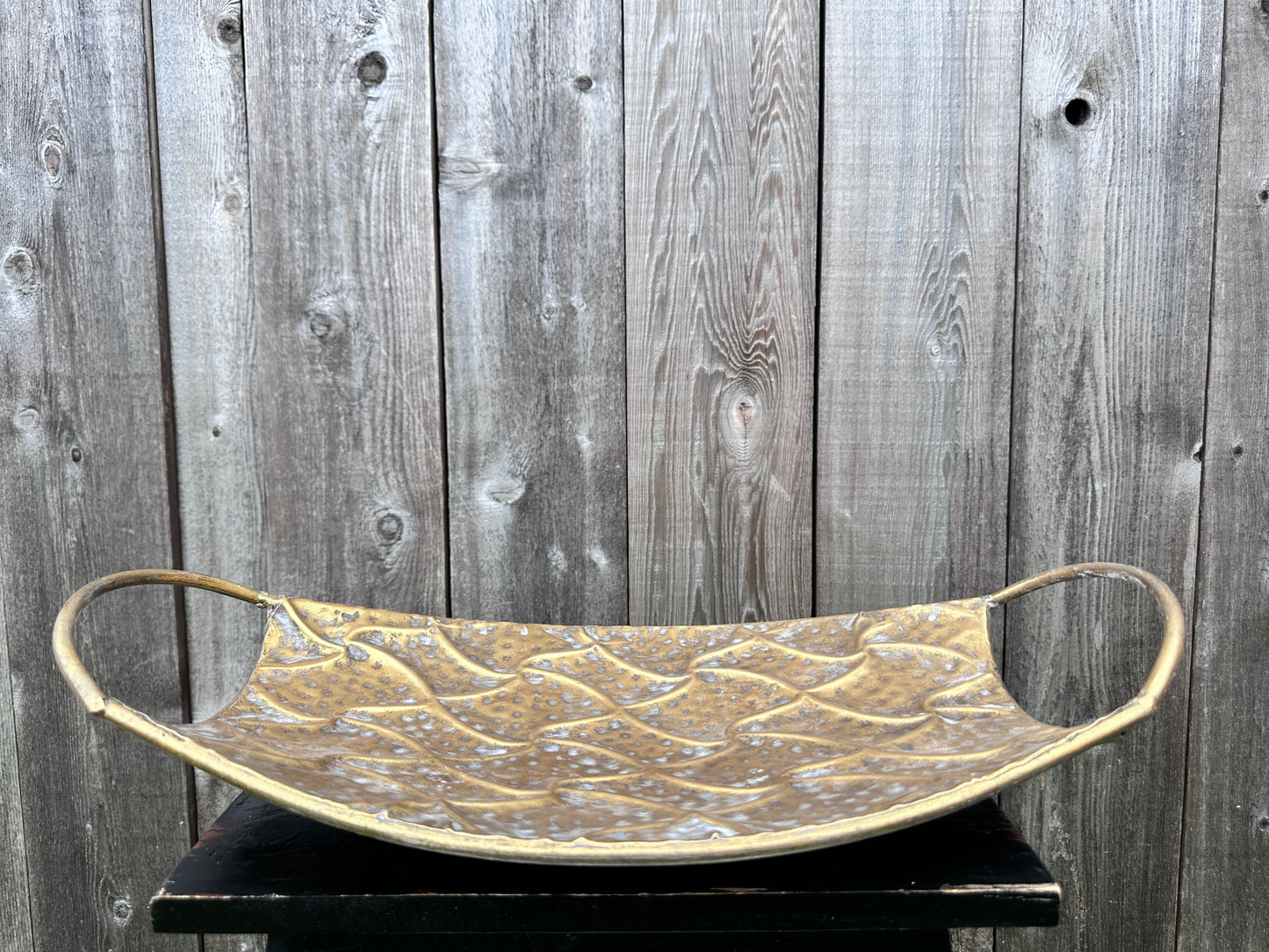 VINTAGE GOLD DECORATIVE TRAY   8207