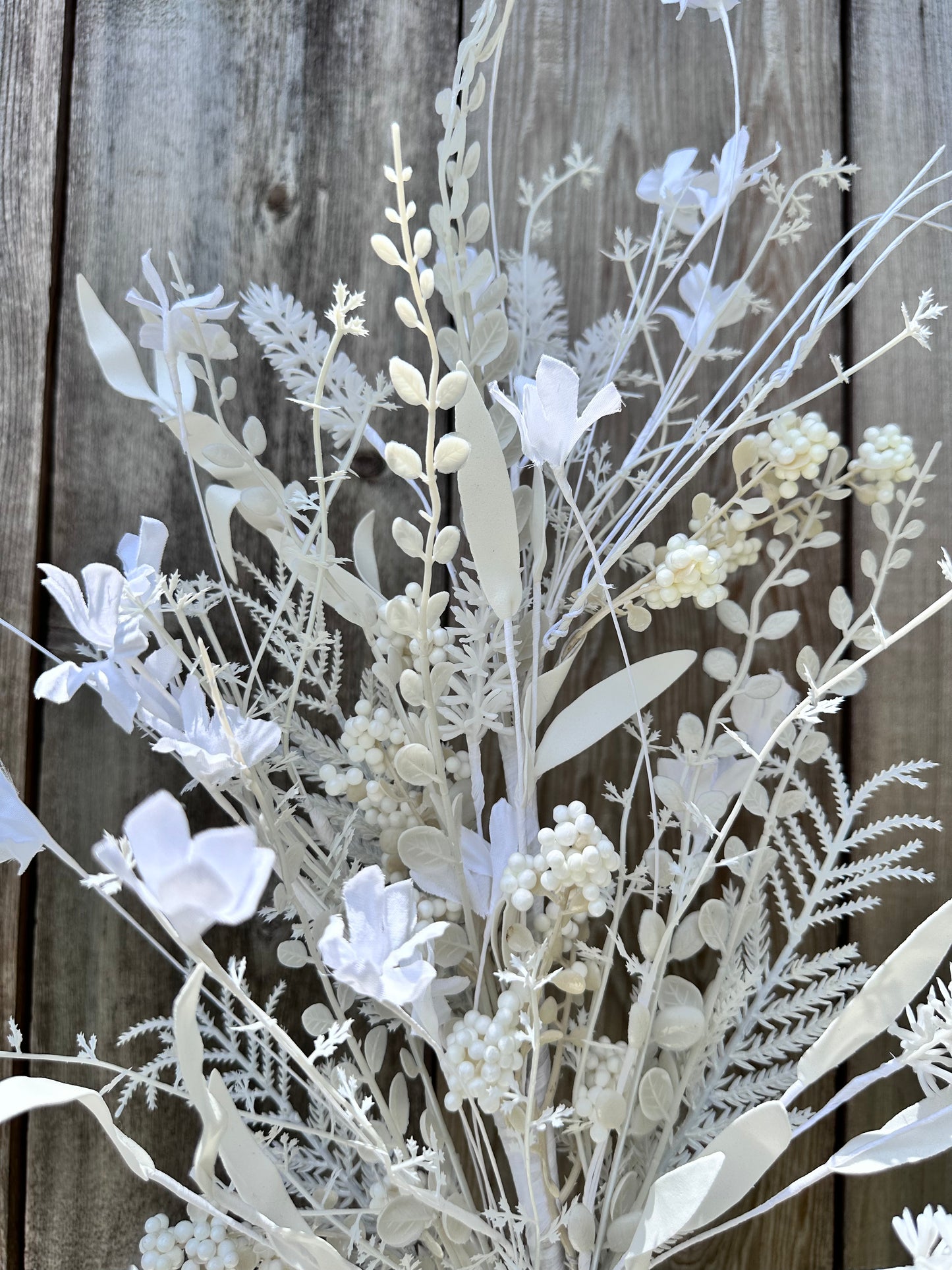FROSTEDR 31 IN MIXED XMAS SPRAY 65267-WT