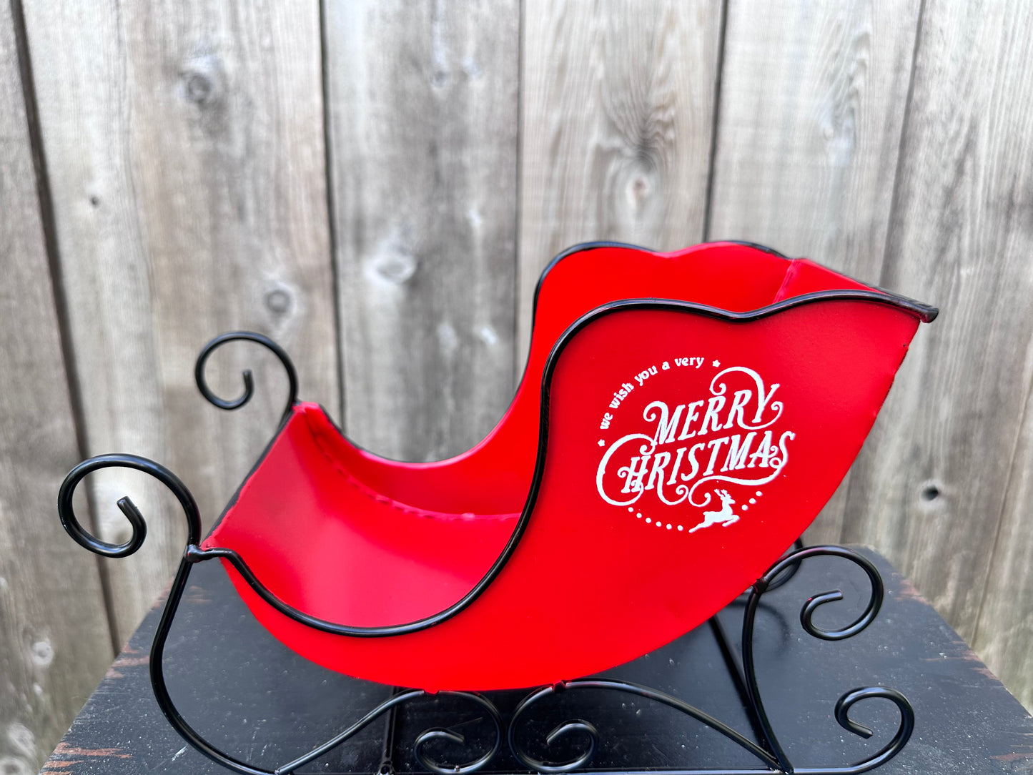 Vintage red metal sleigh w.Merry Christmas-  M32610